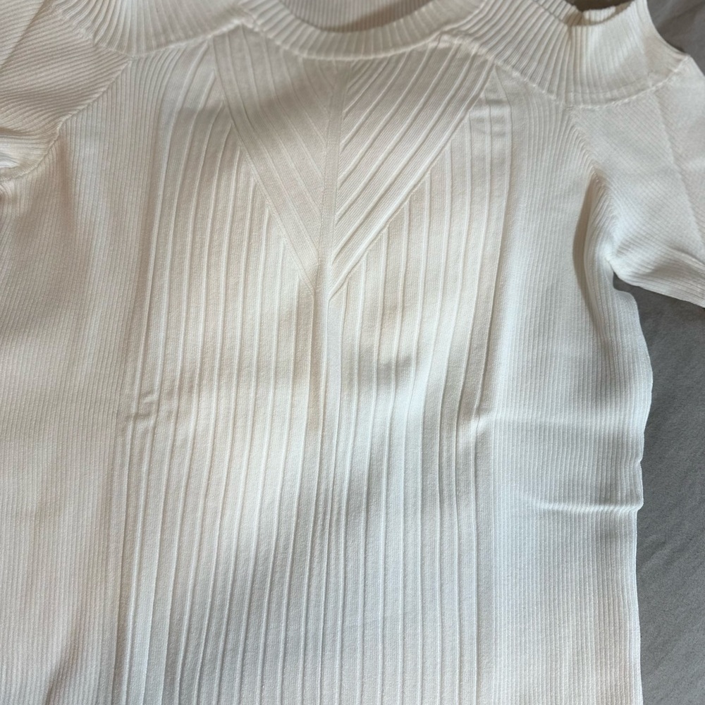 Cold Shoulder Sweater - Picture 3 of 5